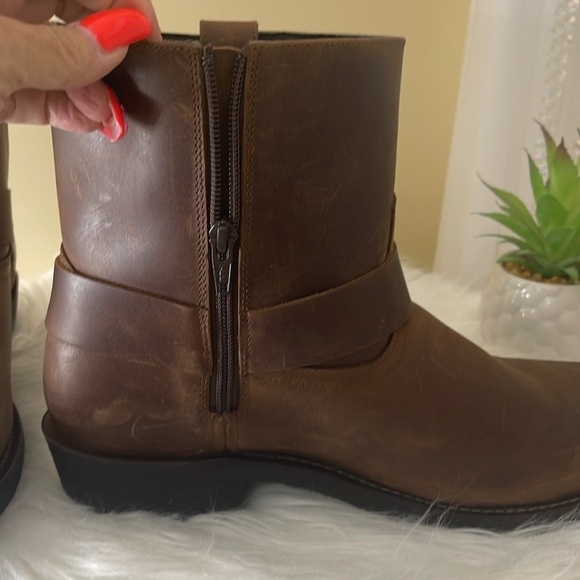 Brand New Men’s Brown “ DINGO“ Boots - Picture 9 of 13